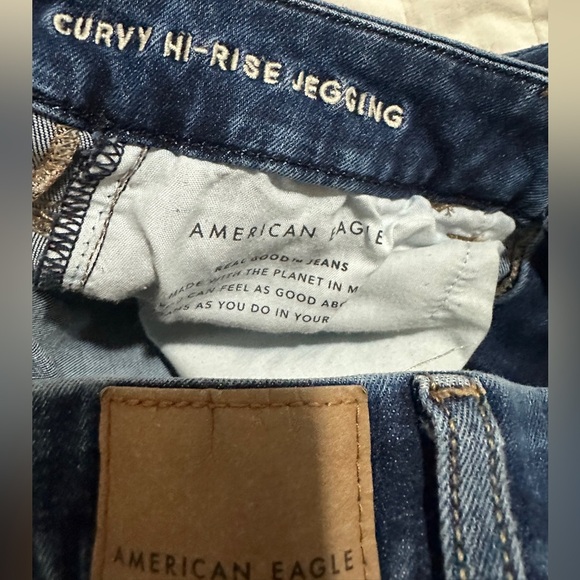 American Eagle Outfitters Curvy High Rise Blue Distressed Jeans - Picture 4 of 5
